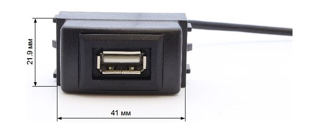 USB разъем в штатную заглушку для Nissan 3